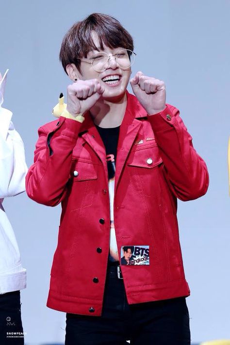 e8b4f62b25f5d1188376cffc7e210984 - kookie-bts-jungkook-fansign