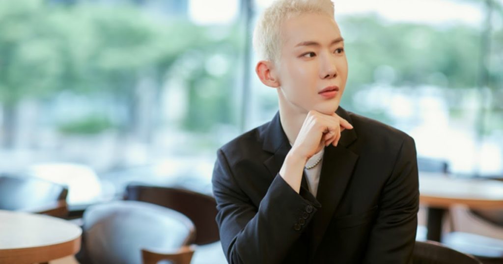 Jo Kwon parle de son identité de genre et raconte comment Bang Si Hyuk a accepté son point de vue