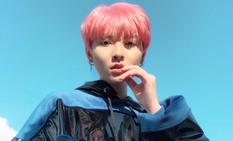 Ce mannequin ressemble à 2 membres de BTS mélangés ensemble