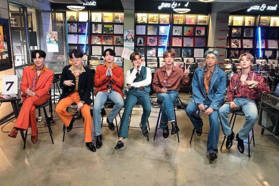 Regardez: BTS joue «Dynamite» avec un groupe live pour la première fois et chante «Spring Day» et «Save Me» sur la série de concerts Tiny Desk de NPR