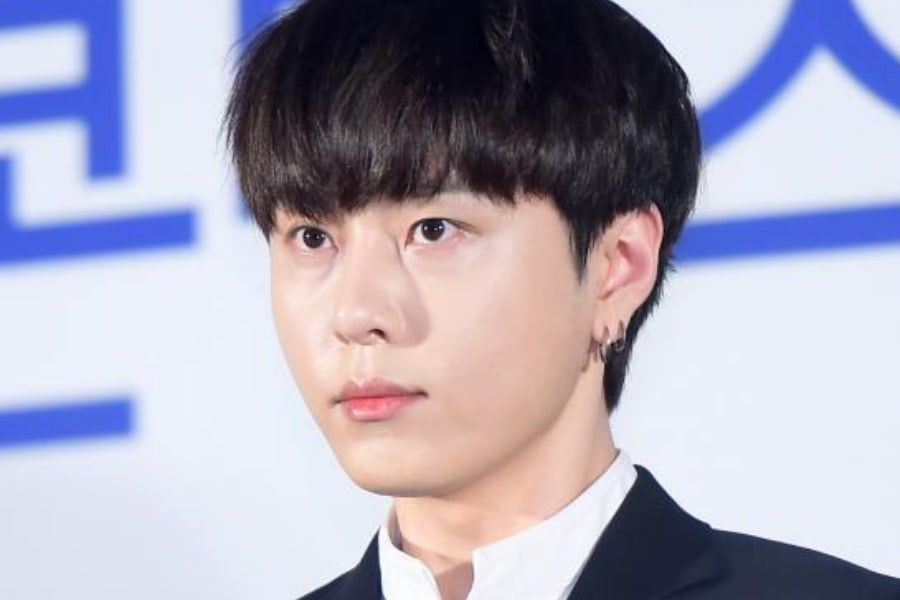 Yong Junhyung est muté au poste de fonctionnaire après une blessure au genou dans l'armée |