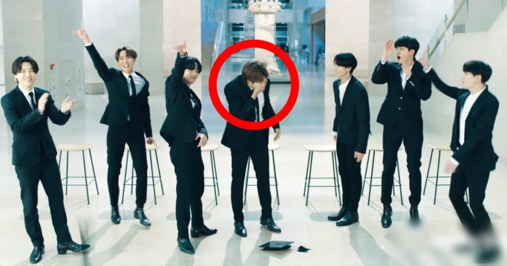 Voici plus de 20 moments les plus hilarants de BTS capturés à la caméra