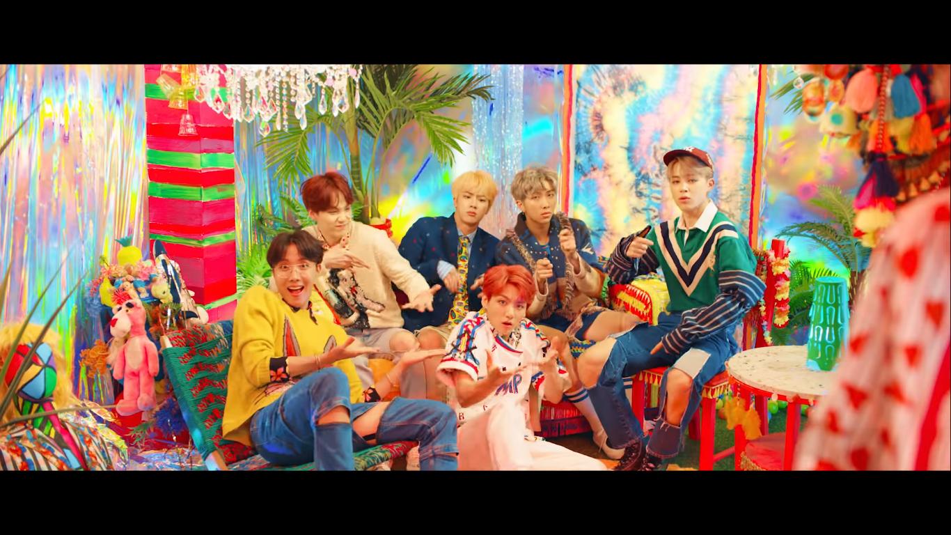 BTS: Idol (Vidéo 2018) - Images - IMDb 