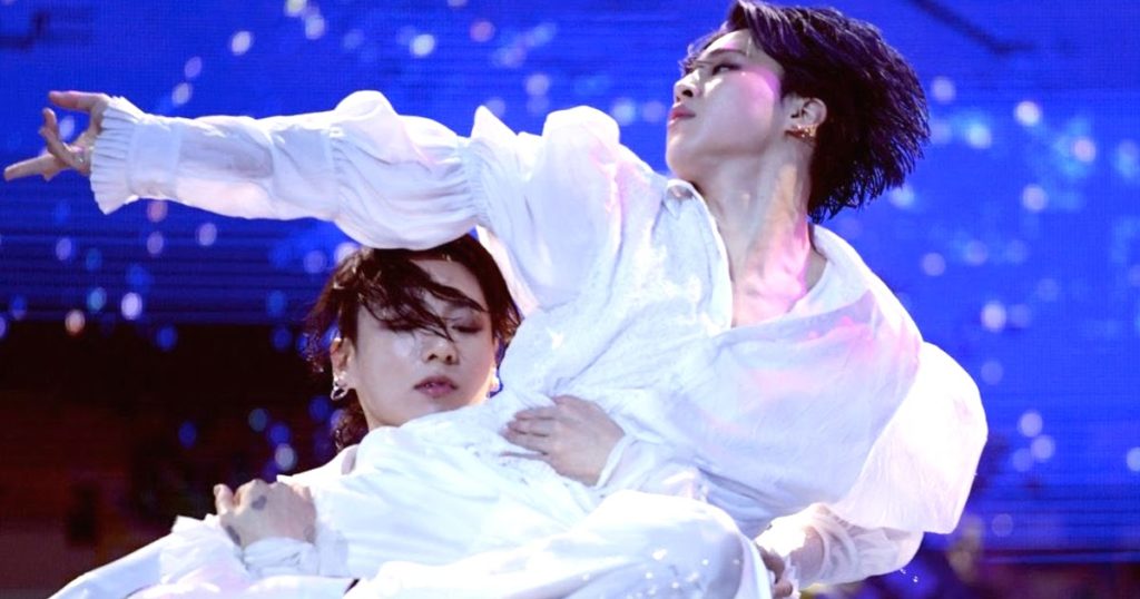 Jimin et Jungkook de BTS surprennent avec une superbe danse "Black Swan"