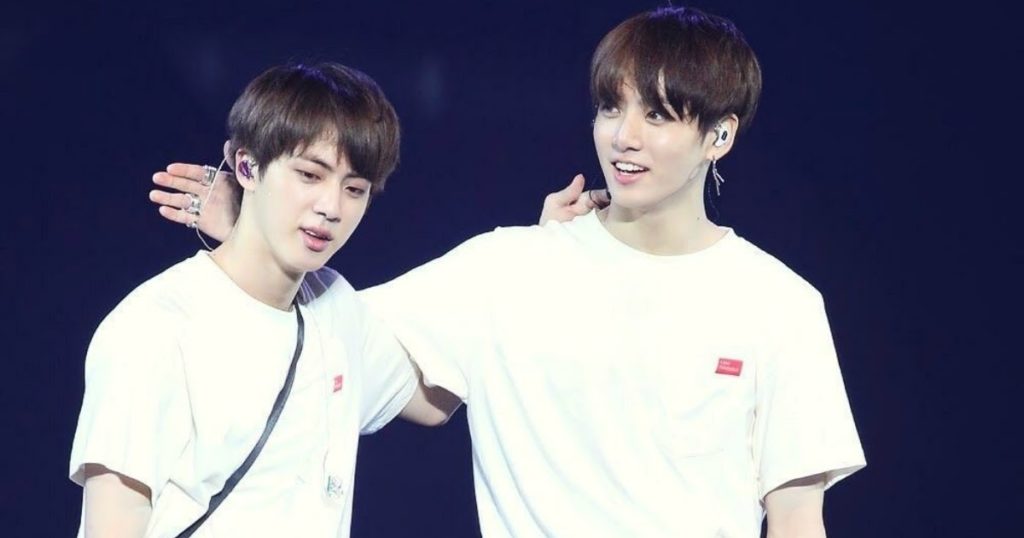 On a demandé à Jin de BTS de montrer à quel point il aime Jungkook, voici comment il a répondu