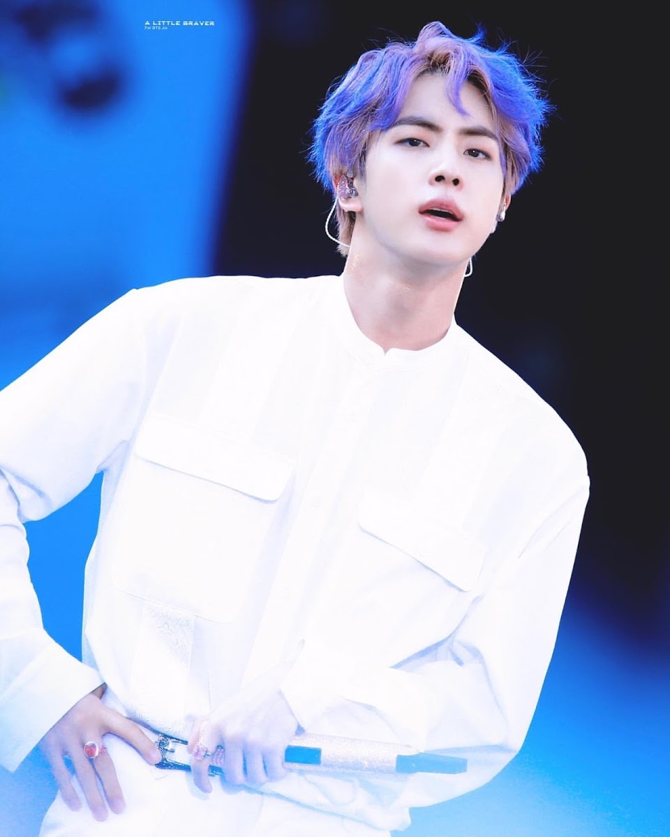 bts jin épaule3