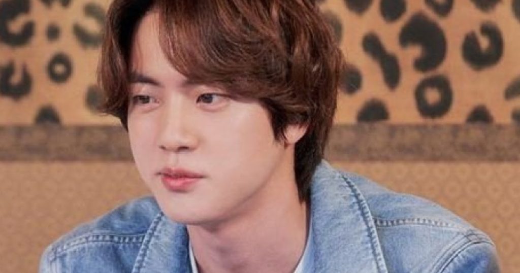 Jin de BTS clarifie rapidement pourquoi il a moins de temps d'écran sur "You Quiz On The Block"