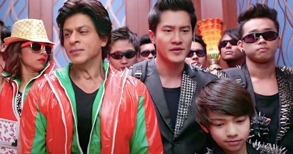 Les fans de K-Pop rendent les scènes du film "Happy New Year" de Shah Rukh Khan virales parce qu'elles sont si pertinentes