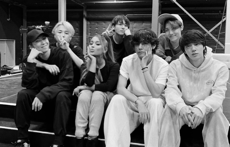 Ariana-Grande-et-BTS-pourraient-collaborer-sur-une-chanson