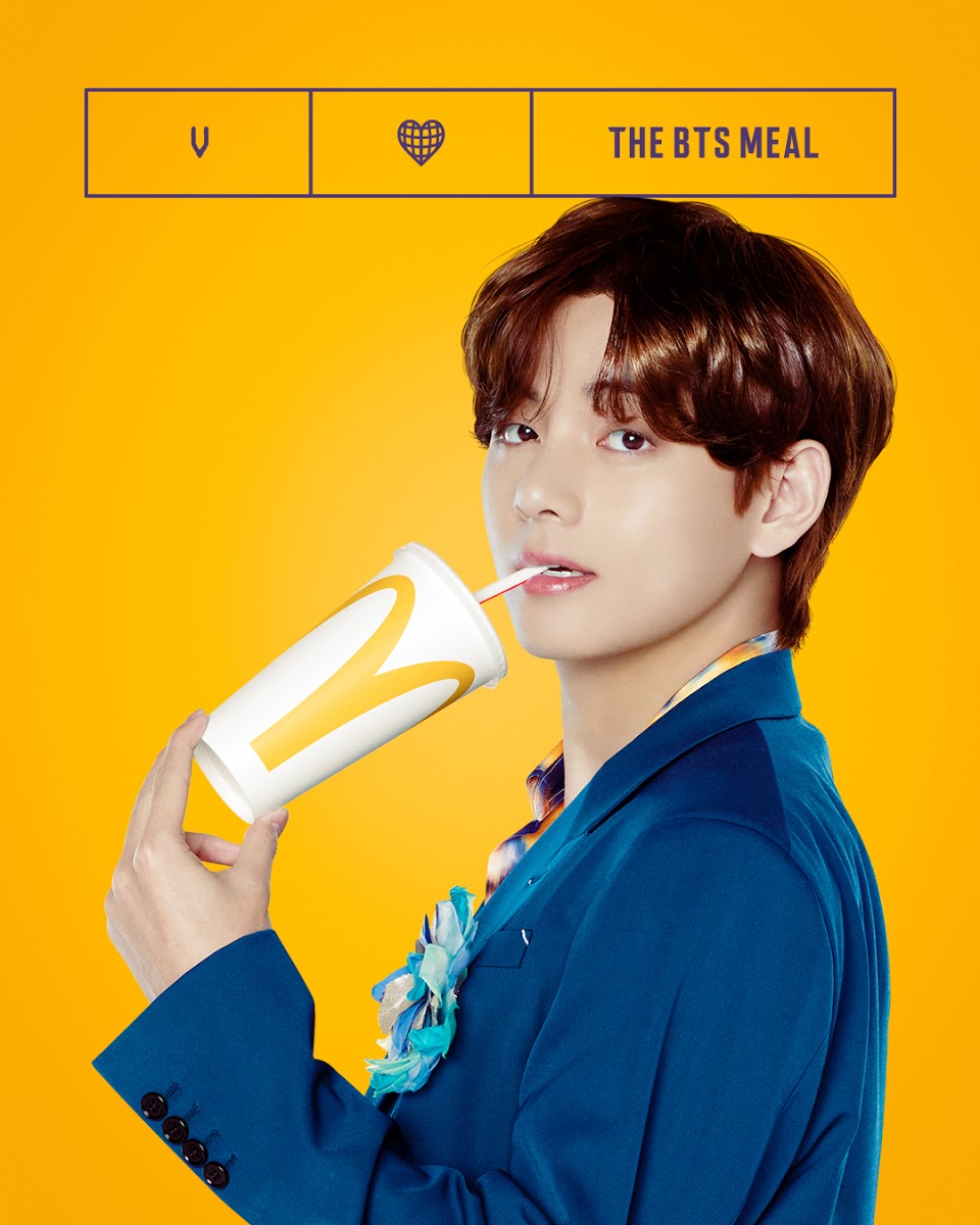 bts v taehyung @McDonalds