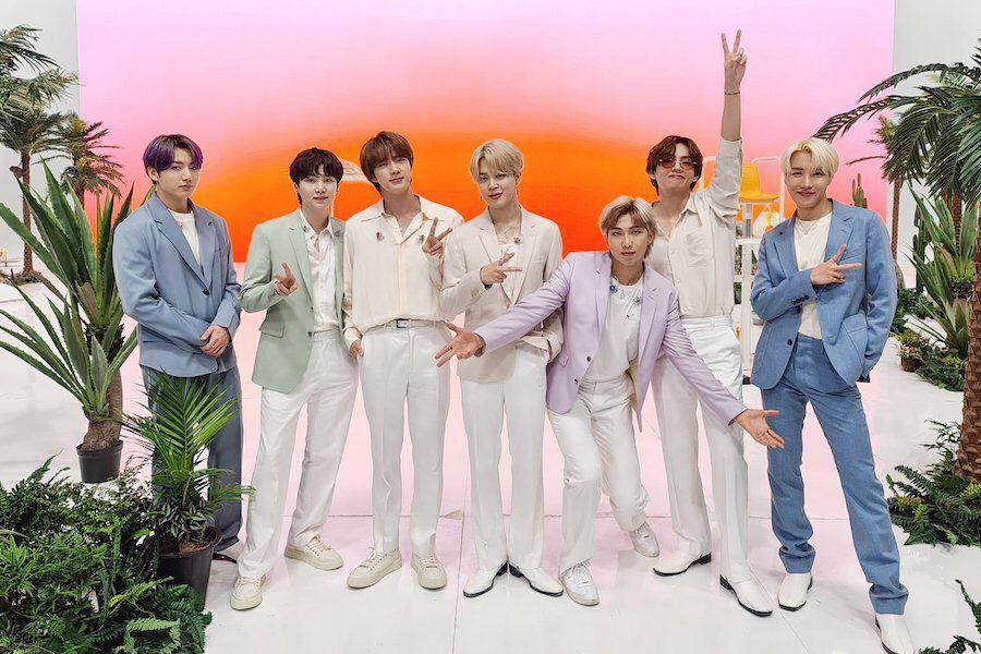 Regardez: BTS apporte la chaleur de l'été dans les performances «Butter» et «Dynamite» sur «Good Morning America»