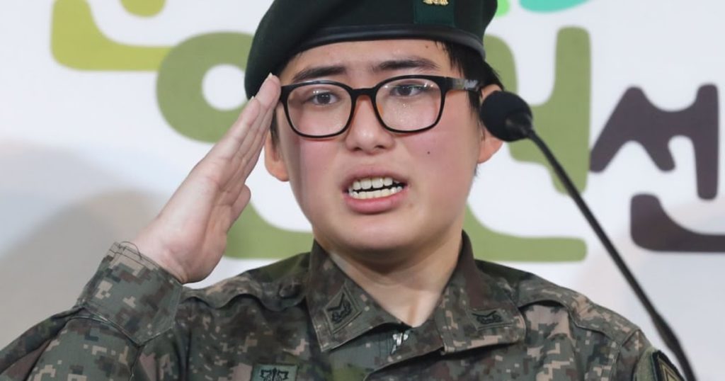 Un soldat transgenre décédé remporte une décision de justice sur le renvoi forcé de l'armée coréenne