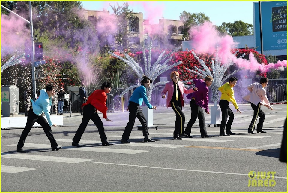 bts-crosswalk-avec-james-corden-090