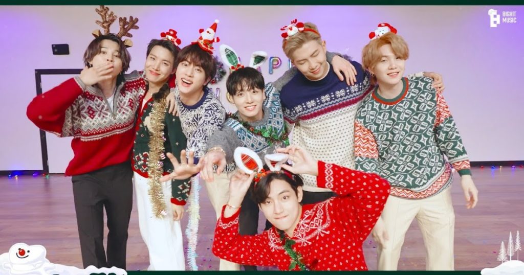 Alors que BTS lance un cadeau de Noël anticipé pour les ARMYs, voici 8 de nos moments préférés