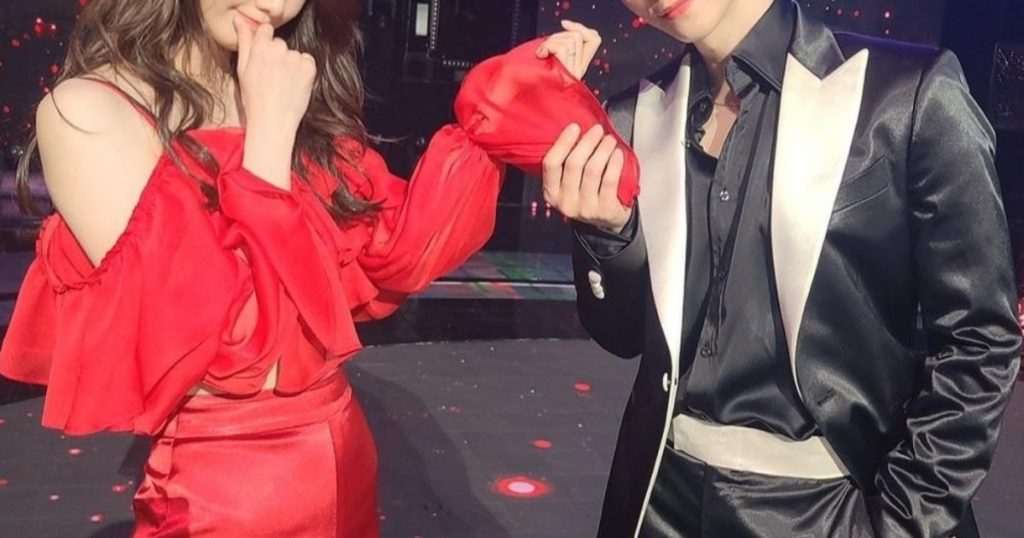 Junho de 2PM prend des photos avec YoonA de Girls 'Generation, nous ramenant au bon vieux temps de la K-Pop de 2e génération