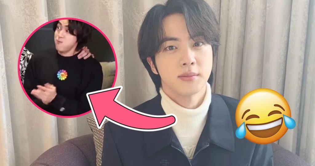 Jin de BTS explique de manière hilarante comment il pense que les ARMYs devront applaudir lors des concerts "PERMISSION TO DANCE ON STAGE" à Séoul en raison de la règle de non-encouragement