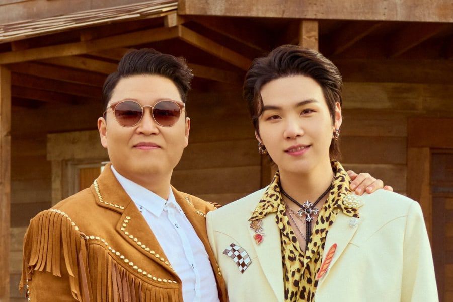 PSY révèle comment Suga de BTS l'a contacté à propos de sa collaboration pour leur nouvelle chanson