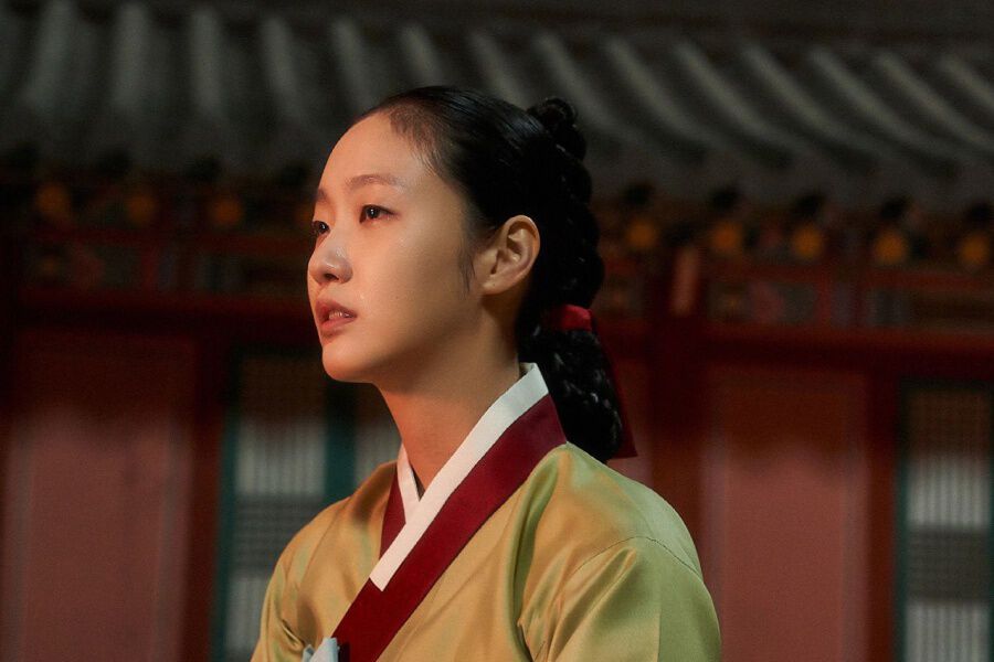 Kim Go Eun est la dernière dame de la cour de Joseon avec une mission secrète dans le premier film musical coréen "Hero"