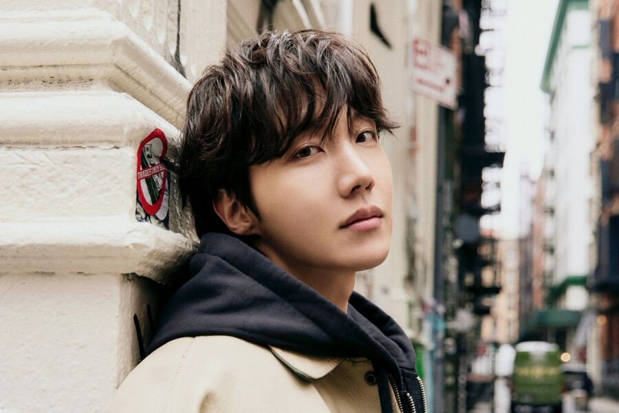 J-Hope de BTS atteint son meilleur classement en solo sur le Billboard Hot 100 avec "On The Street"