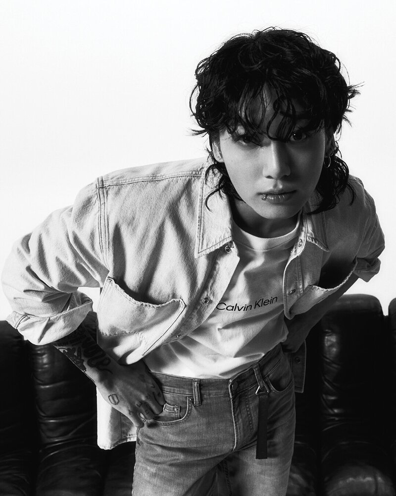 BTS-JUNGKOOK-pour-CALVIN-KLEIN-SS-2023-Documents-de-campagne-1