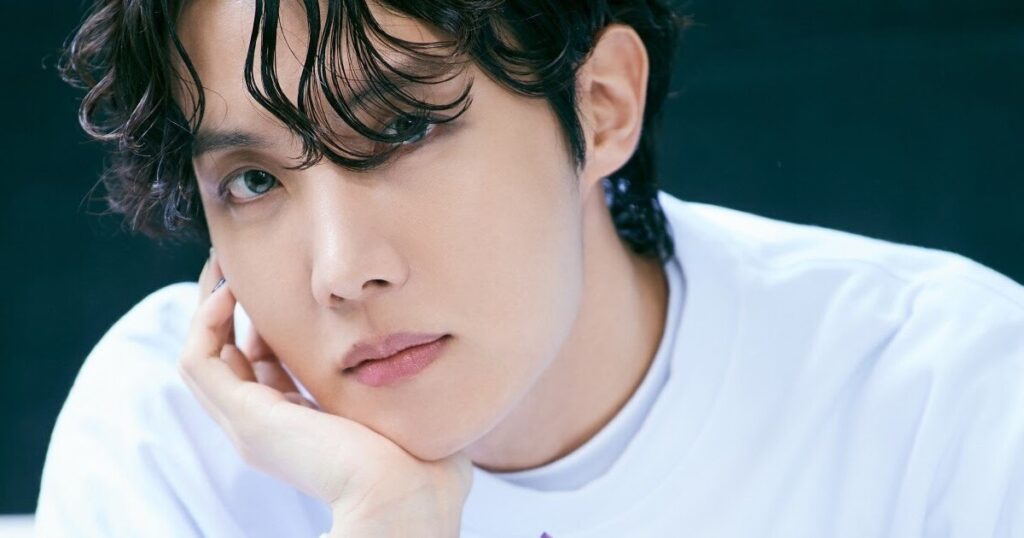 Nouvelle photo de J-Hope de BTS dans l'armée publiée