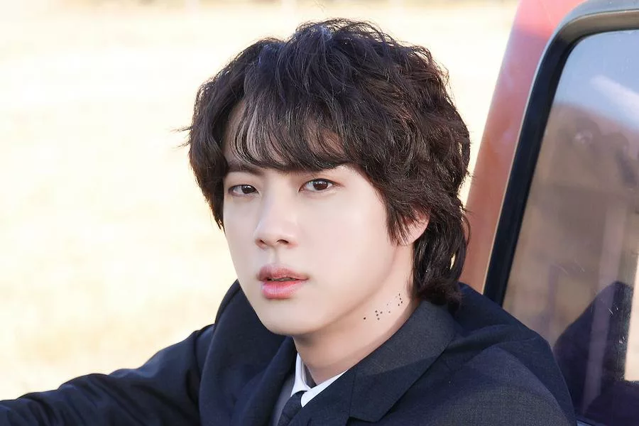 Le MV « The Astronaut » de Jin de BTS dépasse les 100 millions de vues le jour de son anniversaire