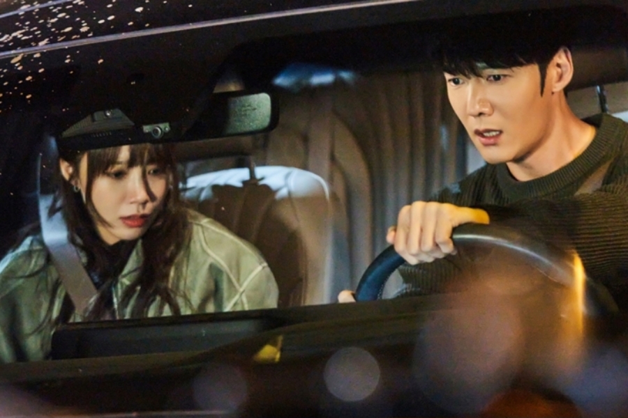 Jeong Eun Ji et Choi Jin Hyuk d'Apink se retrouvent coincés dans un fossé dans "Miss Night And Day"