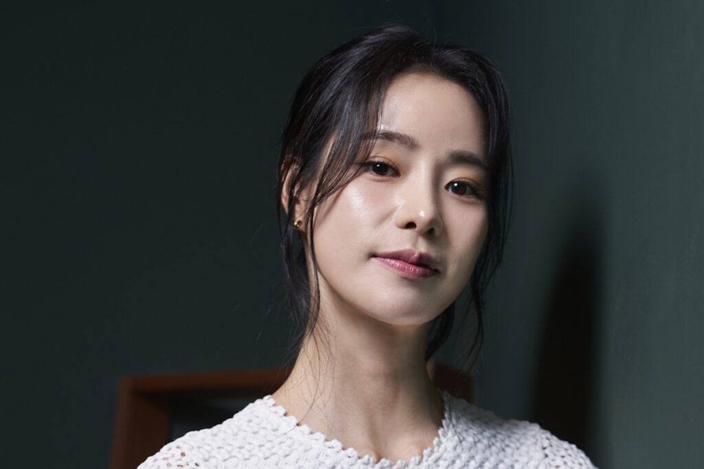 Lim Ji Yeon exprime sa gratitude envers Song Hye Kyo et parle de sa relation avec Lee Do Hyun