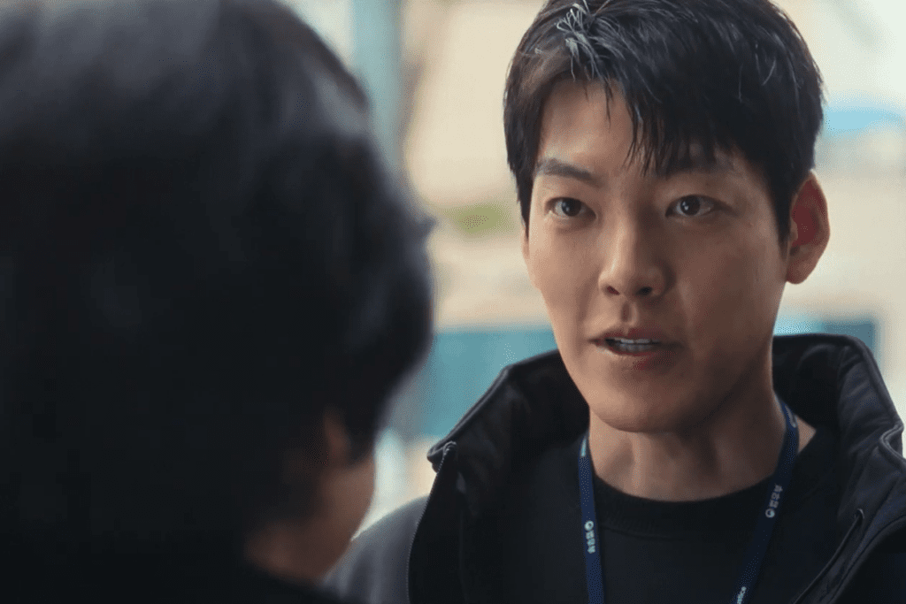 Regardez : Kim Woo Bin parle de son rôle d'officier d'arts martiaux dans le prochain film « Officer Black Belt »