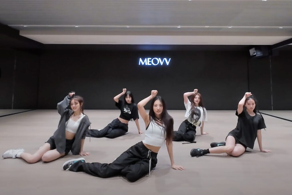 Regardez : MEOVV publie une vidéo d'entraînement de danse pour son premier morceau « MEOW »