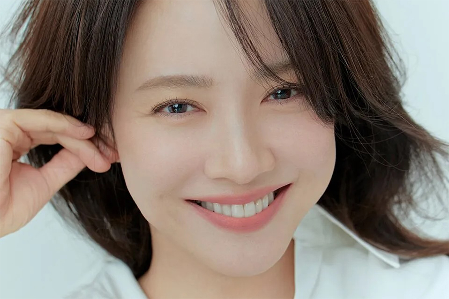 Song Ji Hyo en pourparlers pour jouer dans un nouveau film d'horreur occulte