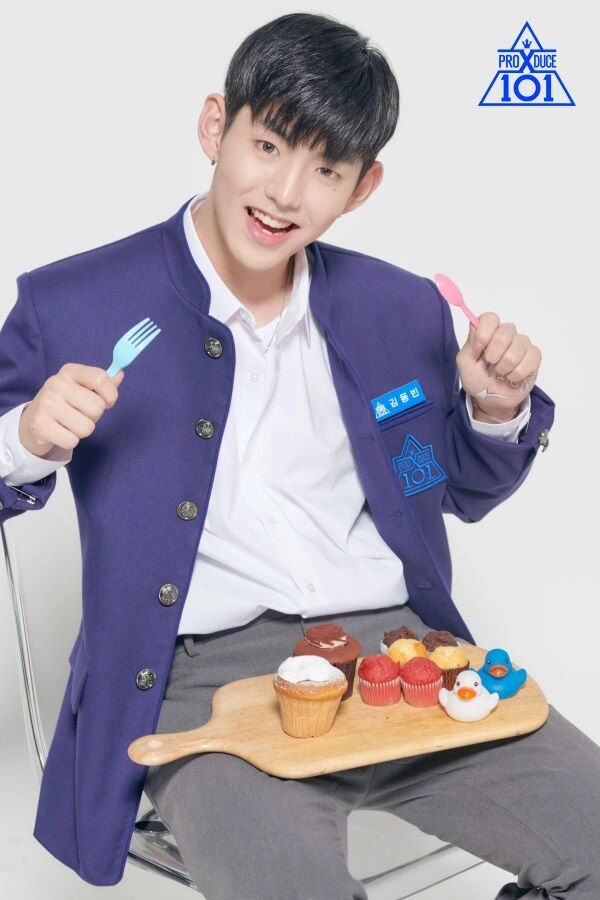 Kim_Dong_Bin_Produce_X_101_profile_photo_4