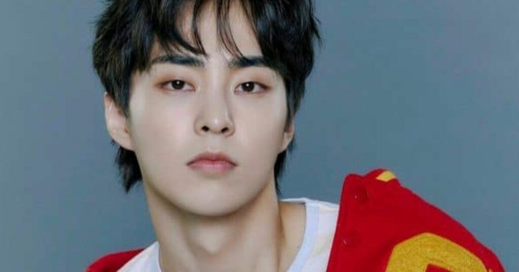 Xiumin d'EXO présente ses excuses officielles lors du tournage d'une émission musicale