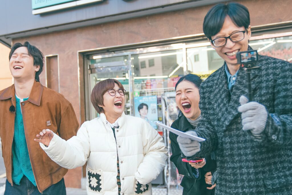 Regarder : Yoo Jae Suk, Song Eun Yi, Go Kyung Pyo et Mimi ne peuvent pas s'arrêter de rire dans les teasers du spin-off de « Sixth Sense »